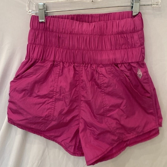 FP Movement fuchsia shorts Xs never worn 💕💕💕 - Picture 3 of 6